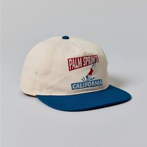 NWOT Urban Outfitters Palm Springs Diving Snapback Hat